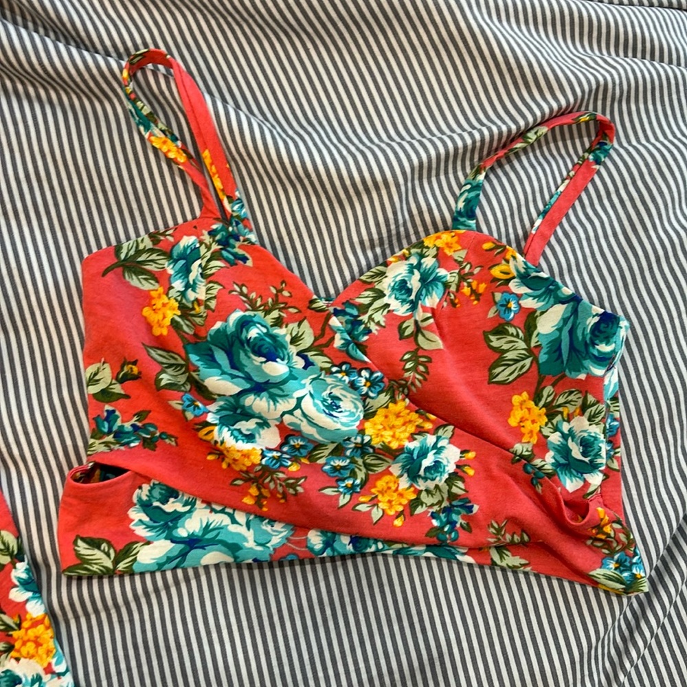 Reformation floral set crop and long skirt size small